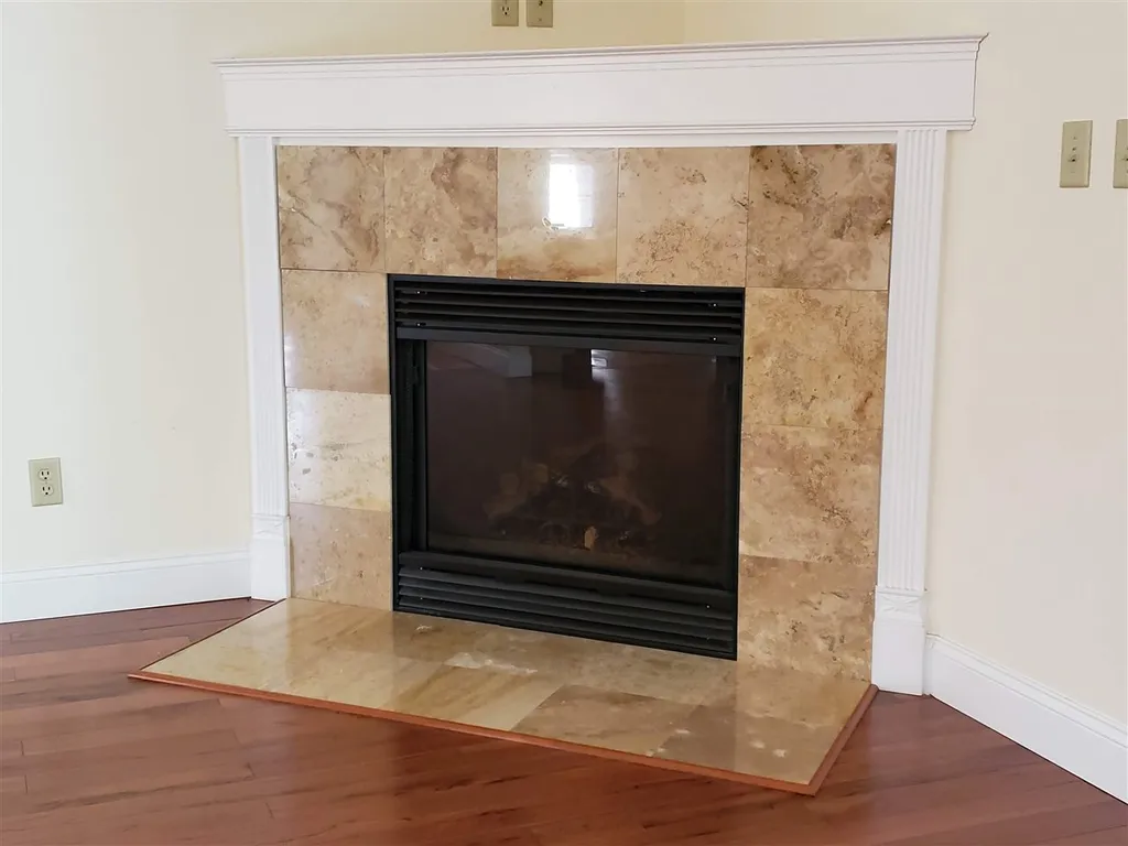 6 Rae Brook Road Hooksett NH 03106
