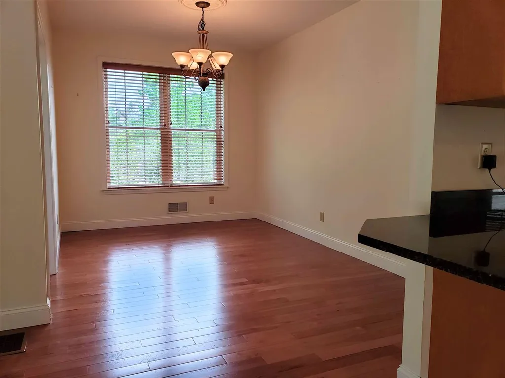 6 Rae Brook Road Hooksett NH 03106