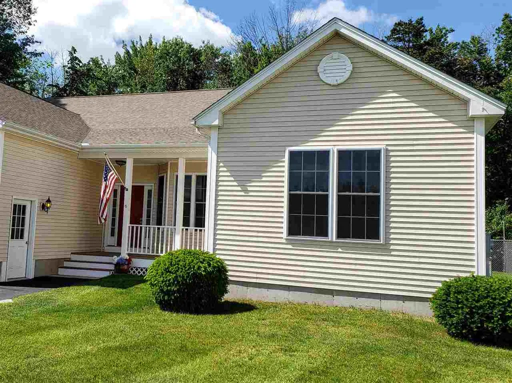 6 Rae Brook Road Hooksett NH 03106