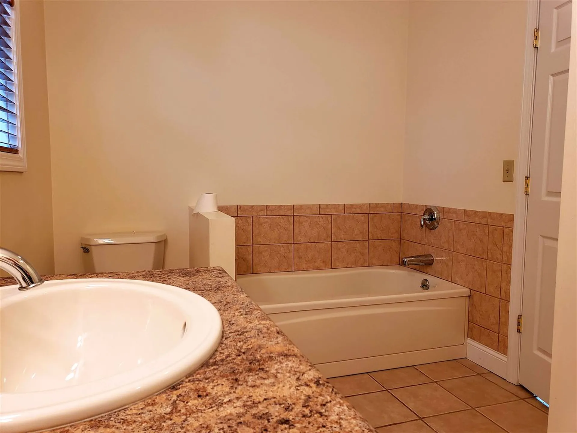 6 Rae Brook Road Hooksett NH 03106
