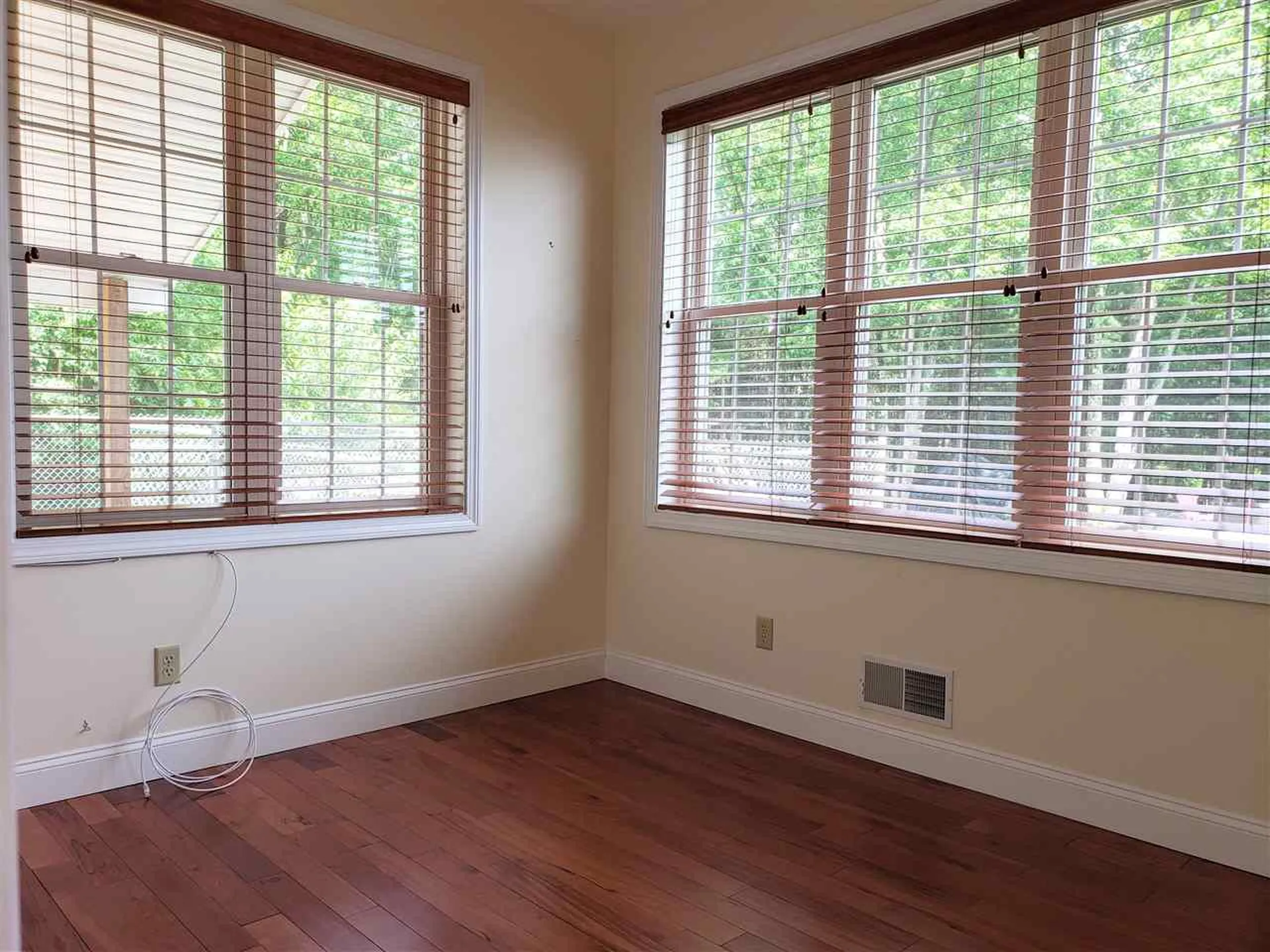 6 Rae Brook Road Hooksett NH 03106