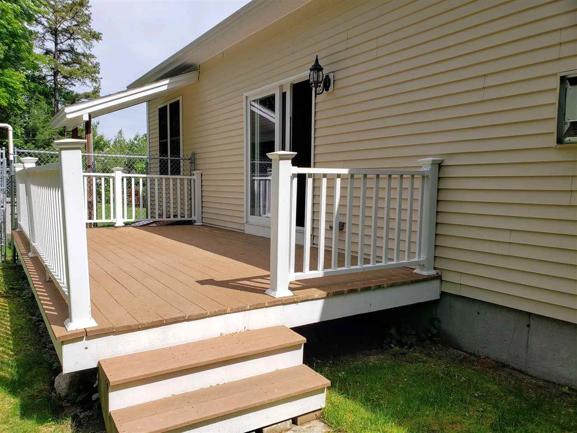 6 Rae Brook Road Hooksett NH 03106