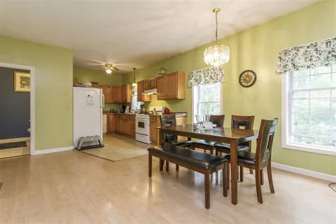 39 Boyd Road Hudson NH 03051