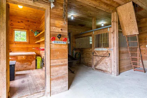 982 Old Stage Road Chester VT 05143