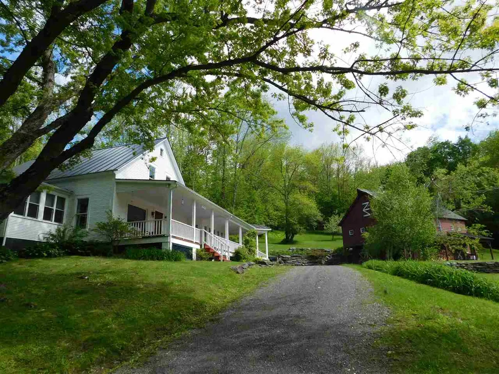 790 West Hill Road Warren VT 05674