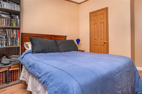 19 Hawaii Lane Rochester NH 03867