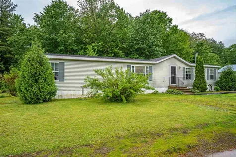 19 Hawaii Lane Rochester NH 03867