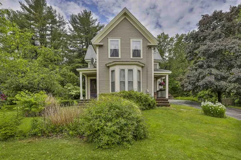 49 S. Main Street Newton NH 03858