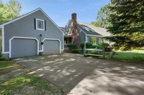5 Locke Mill Drive Litchfield NH 03052
