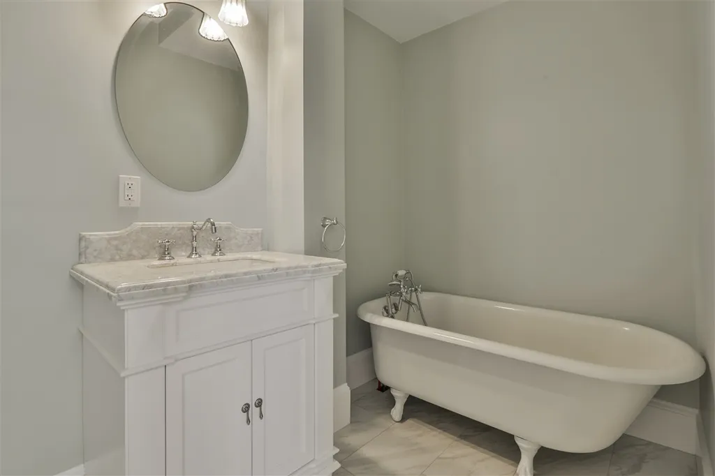 95 Amherst Street Milford NH 03055
