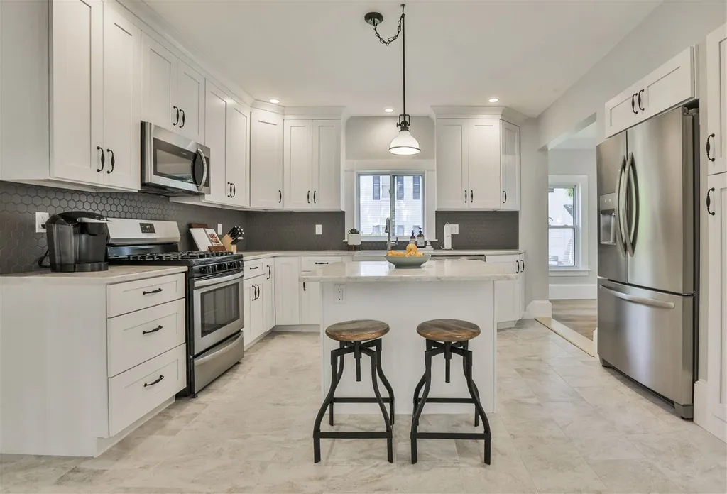 95 Amherst Street Milford NH 03055