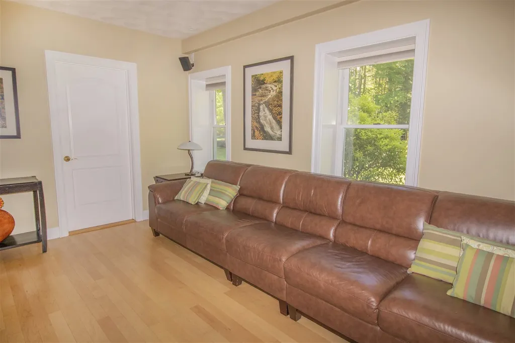 44 Pioneer Road Rye NH 03870