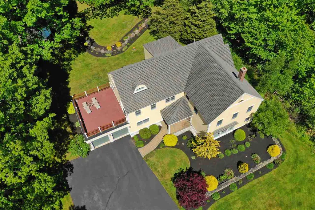 44 Pioneer Road Rye NH 03870
