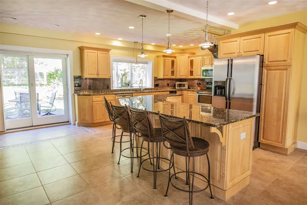 44 Pioneer Road Rye NH 03870