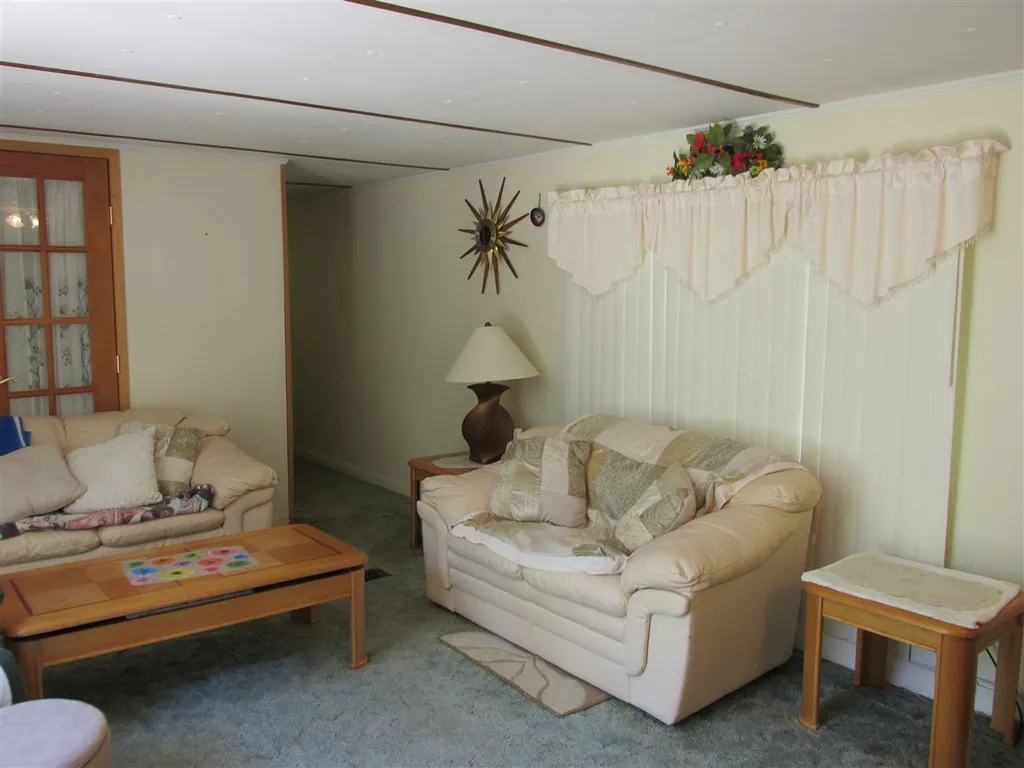 2433 Tatnic Road Wells ME 04090