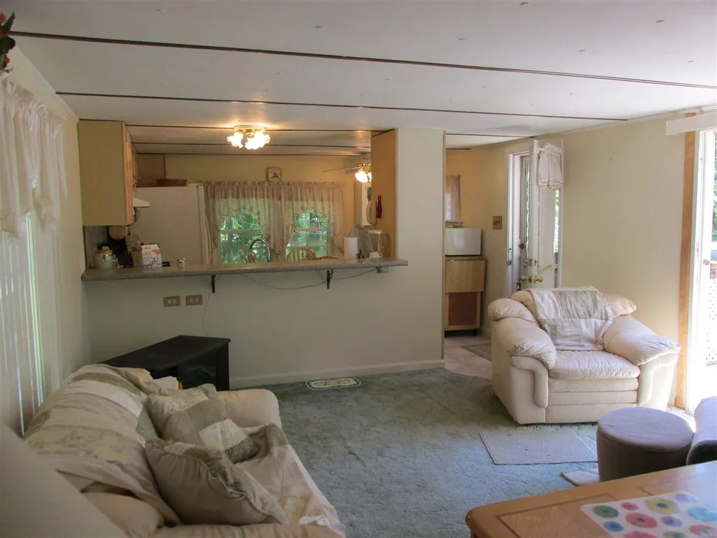 2433 Tatnic Road Wells ME 04090