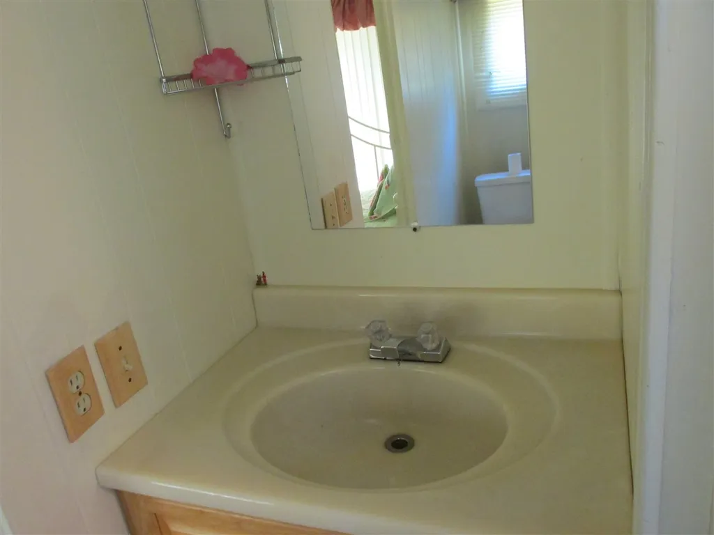 2433 Tatnic Road Wells ME 04090