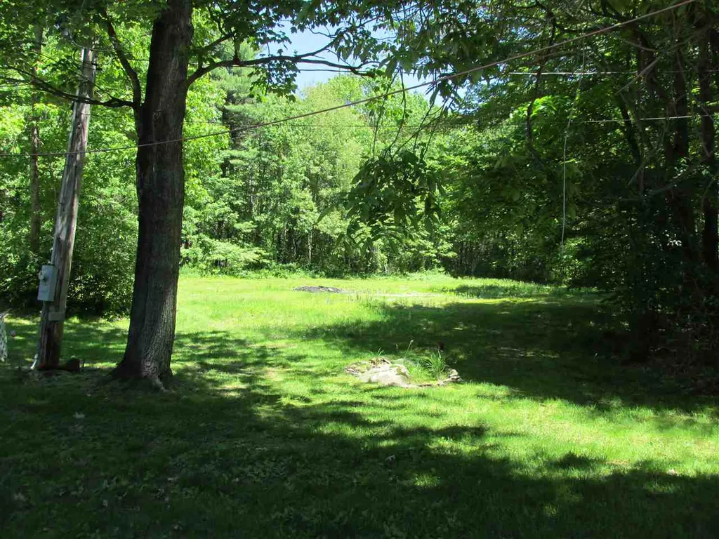 2433 Tatnic Road Wells ME 04090