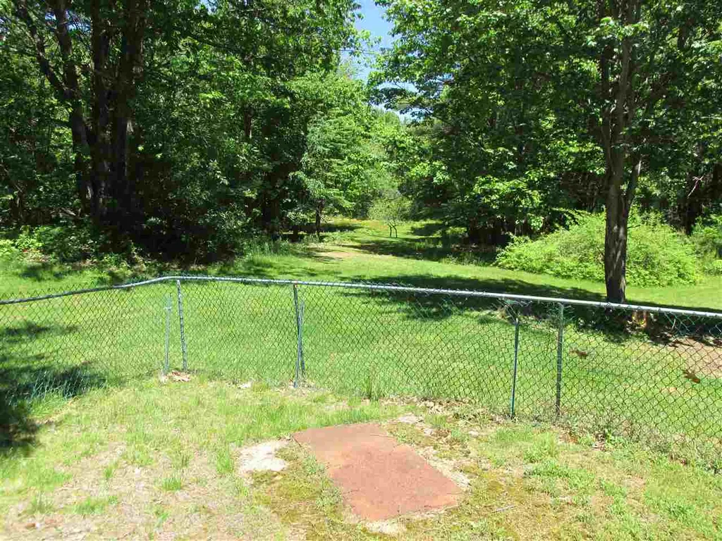 2433 Tatnic Road Wells ME 04090