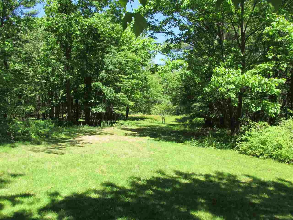 2433 Tatnic Road Wells ME 04090