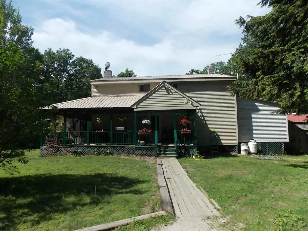 378 Hedgehog Mountain Road Deering NH 03244