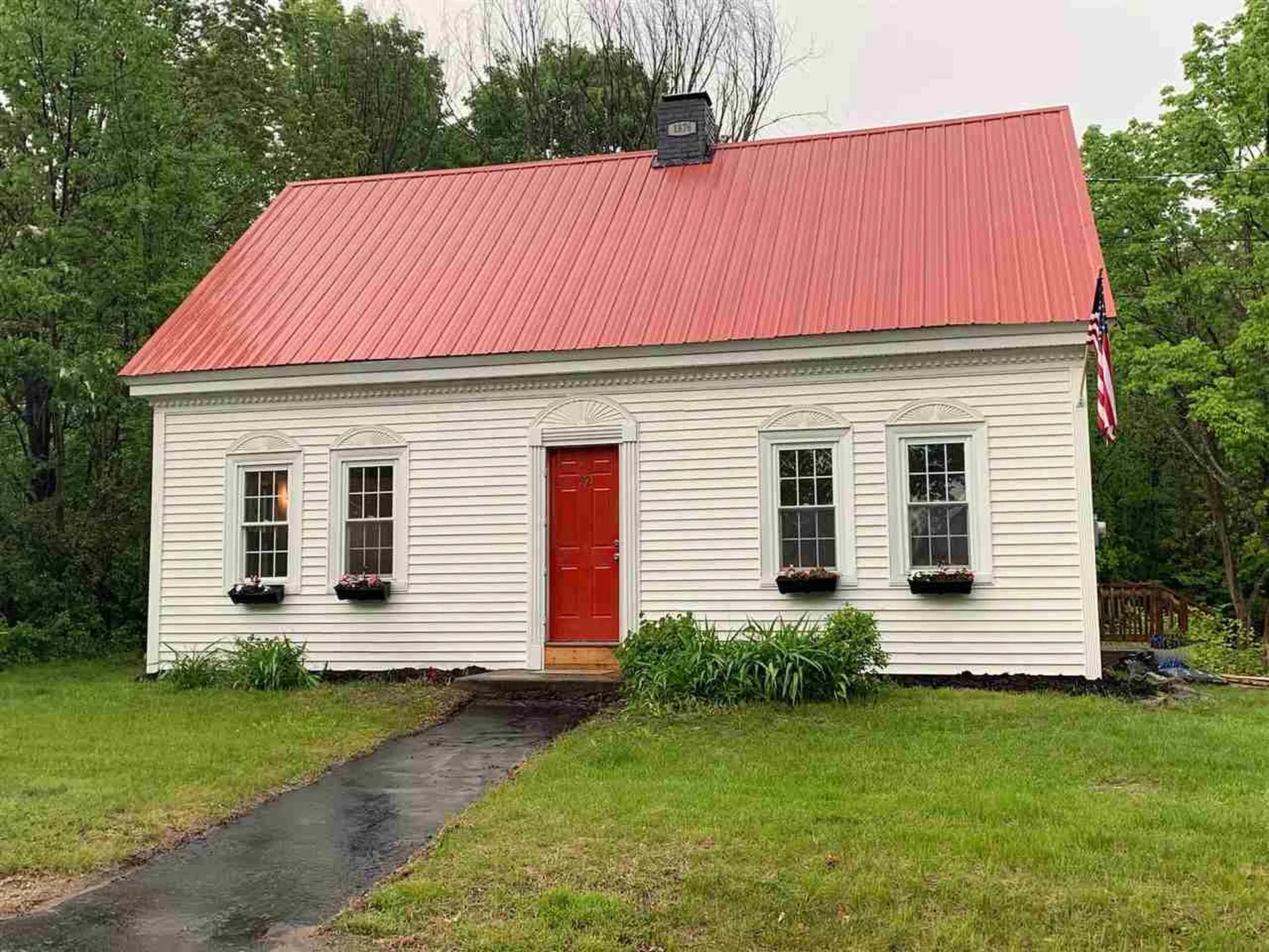 92 Silver Street Milton NH 03851