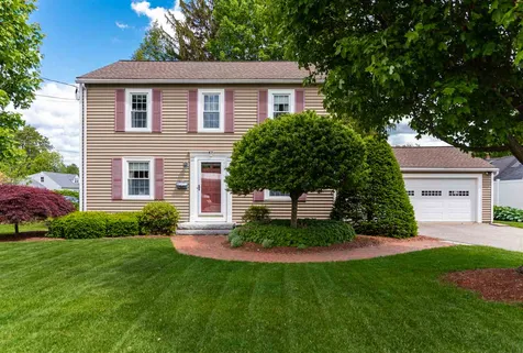 47 Charlotte Avenue Nashua NH 03064
