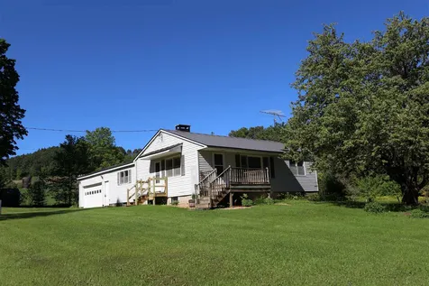 86 Farrow Farm Road Peacham VT 05862