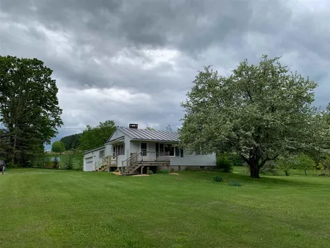 86 Farrow Farm Road Peacham VT 05862