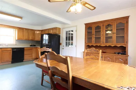 86 Farrow Farm Road Peacham VT 05862