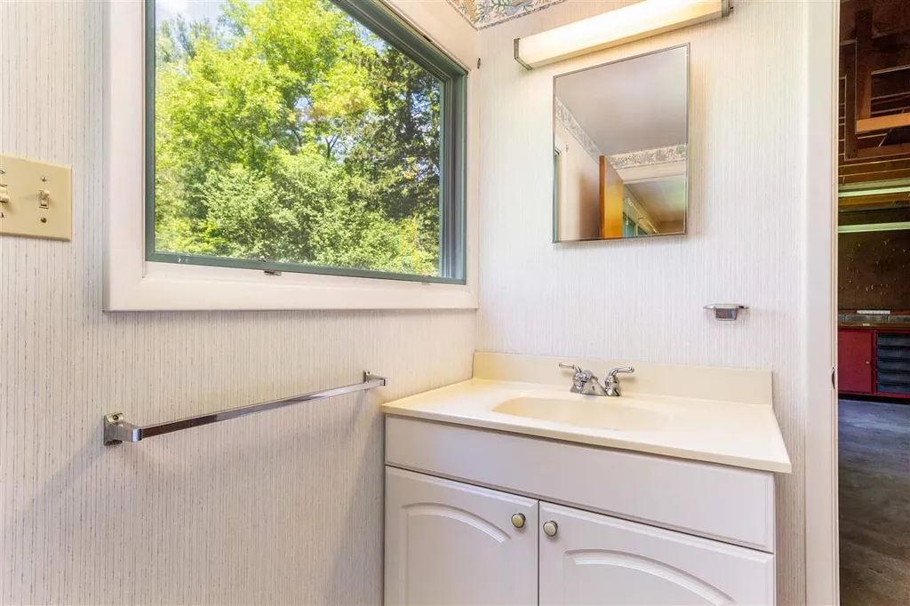 334 Pinehurst Drive Shelburne VT 05482