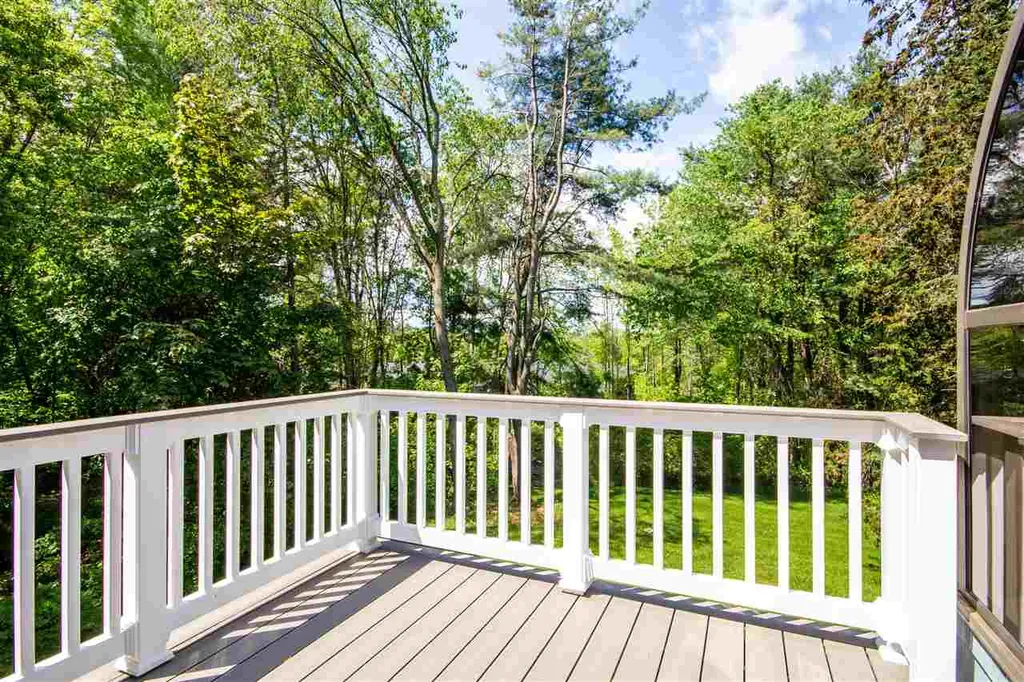 334 Pinehurst Drive Shelburne VT 05482
