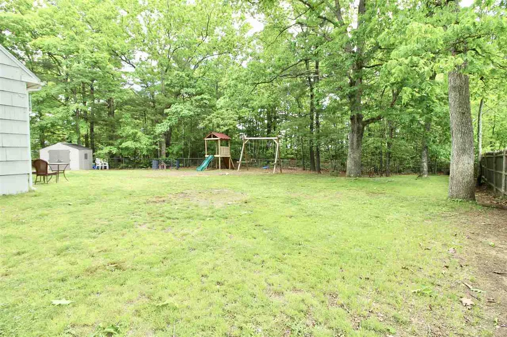 16 East Chamberlain Road Merrimack NH 03054