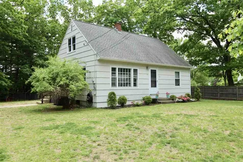 16 East Chamberlain Road Merrimack NH 03054