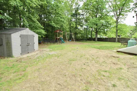 16 East Chamberlain Road Merrimack NH 03054