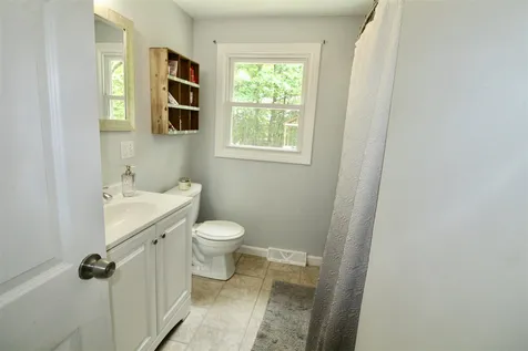 16 East Chamberlain Road Merrimack NH 03054