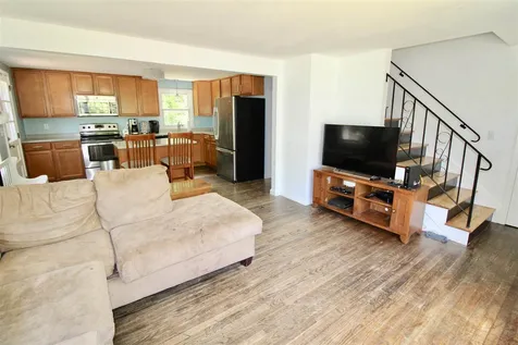 16 East Chamberlain Road Merrimack NH 03054