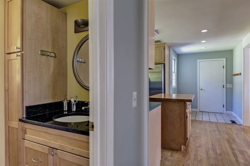 742 Seamans Road New London NH 03257