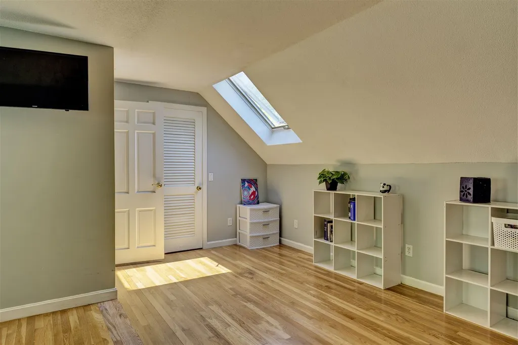 742 Seamans Road New London NH 03257
