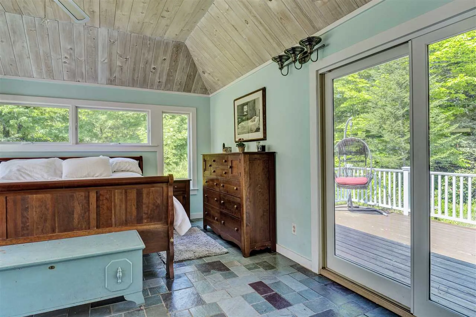 742 Seamans Road New London NH 03257