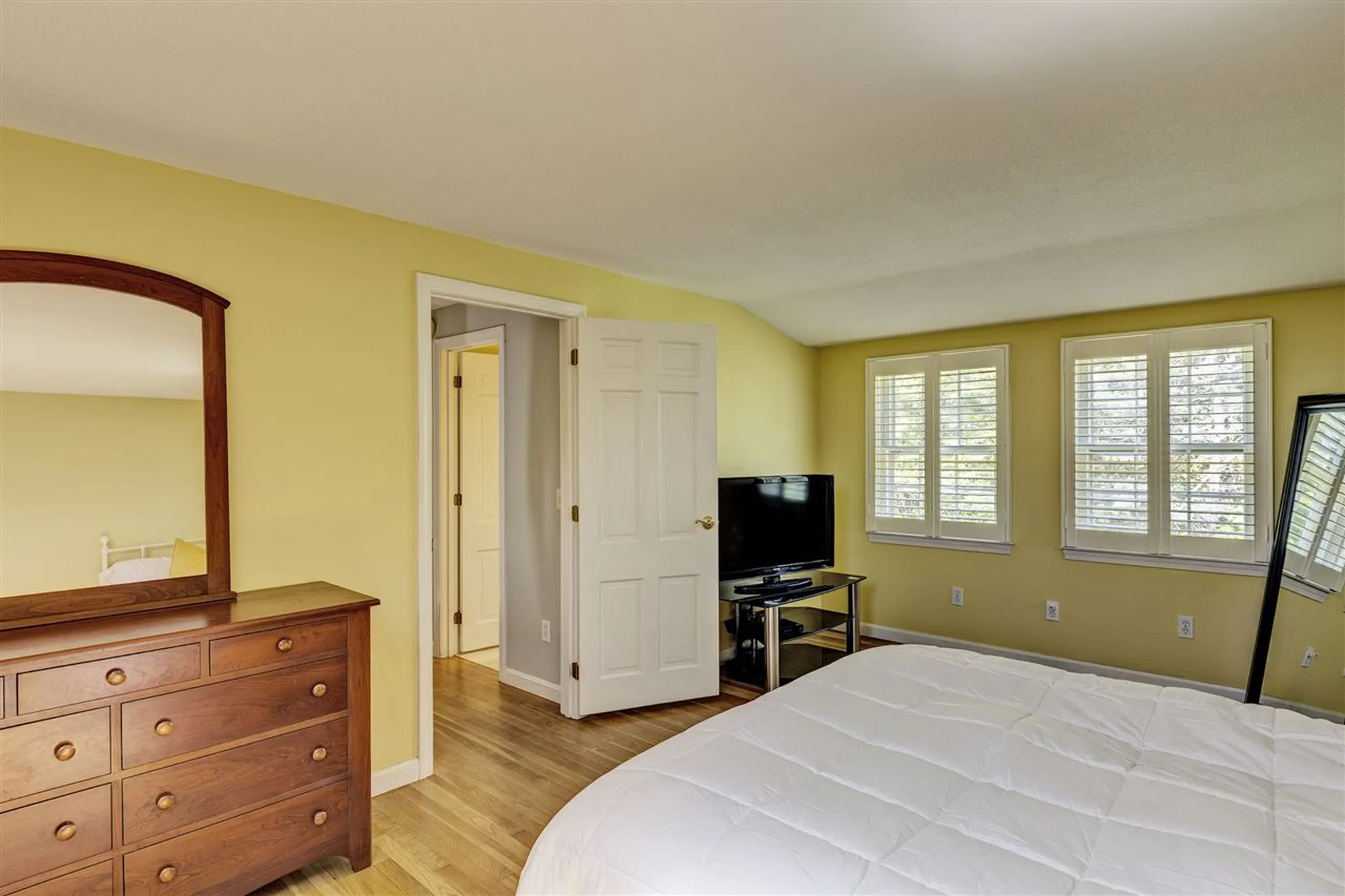 742 Seamans Road New London NH 03257