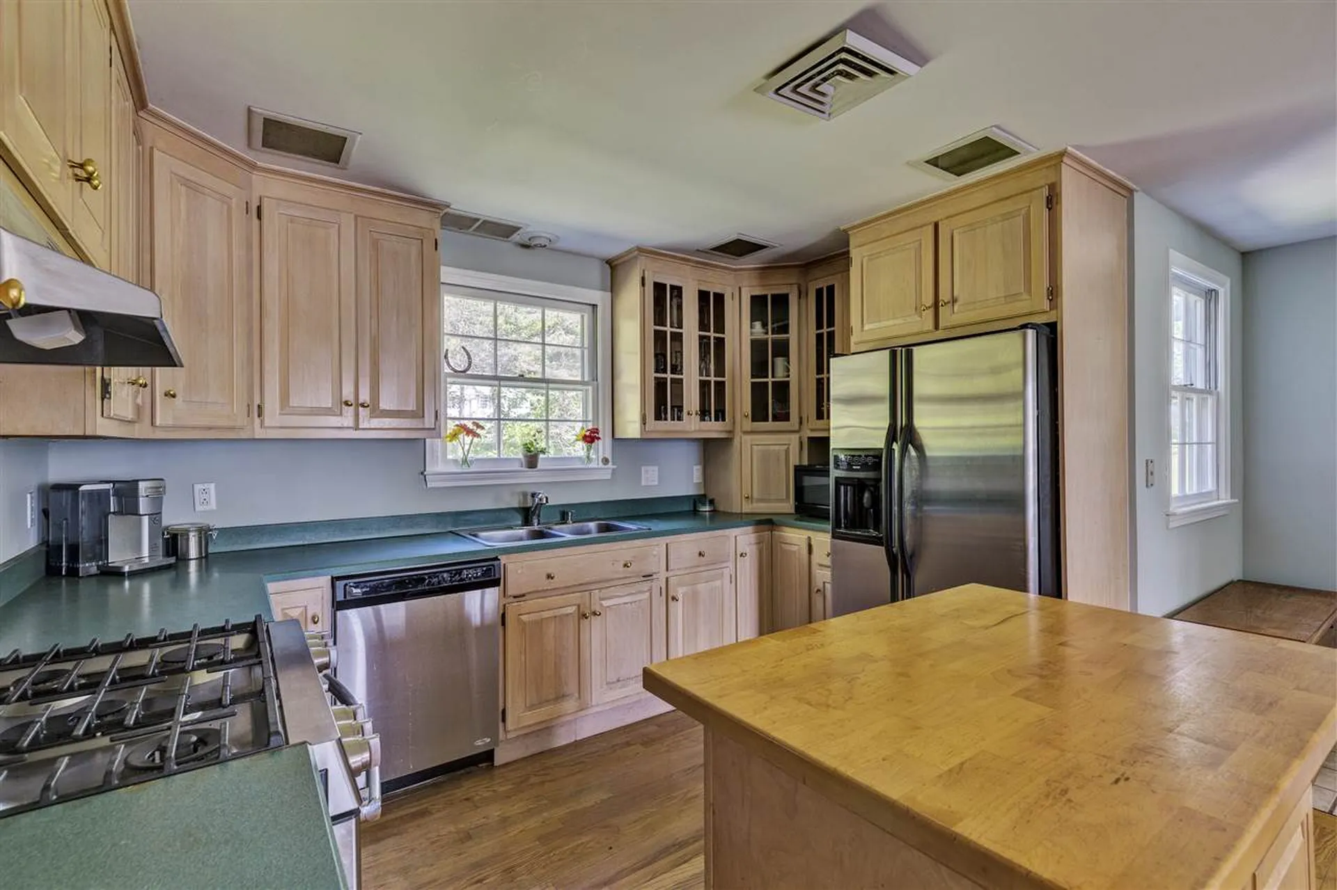 742 Seamans Road New London NH 03257