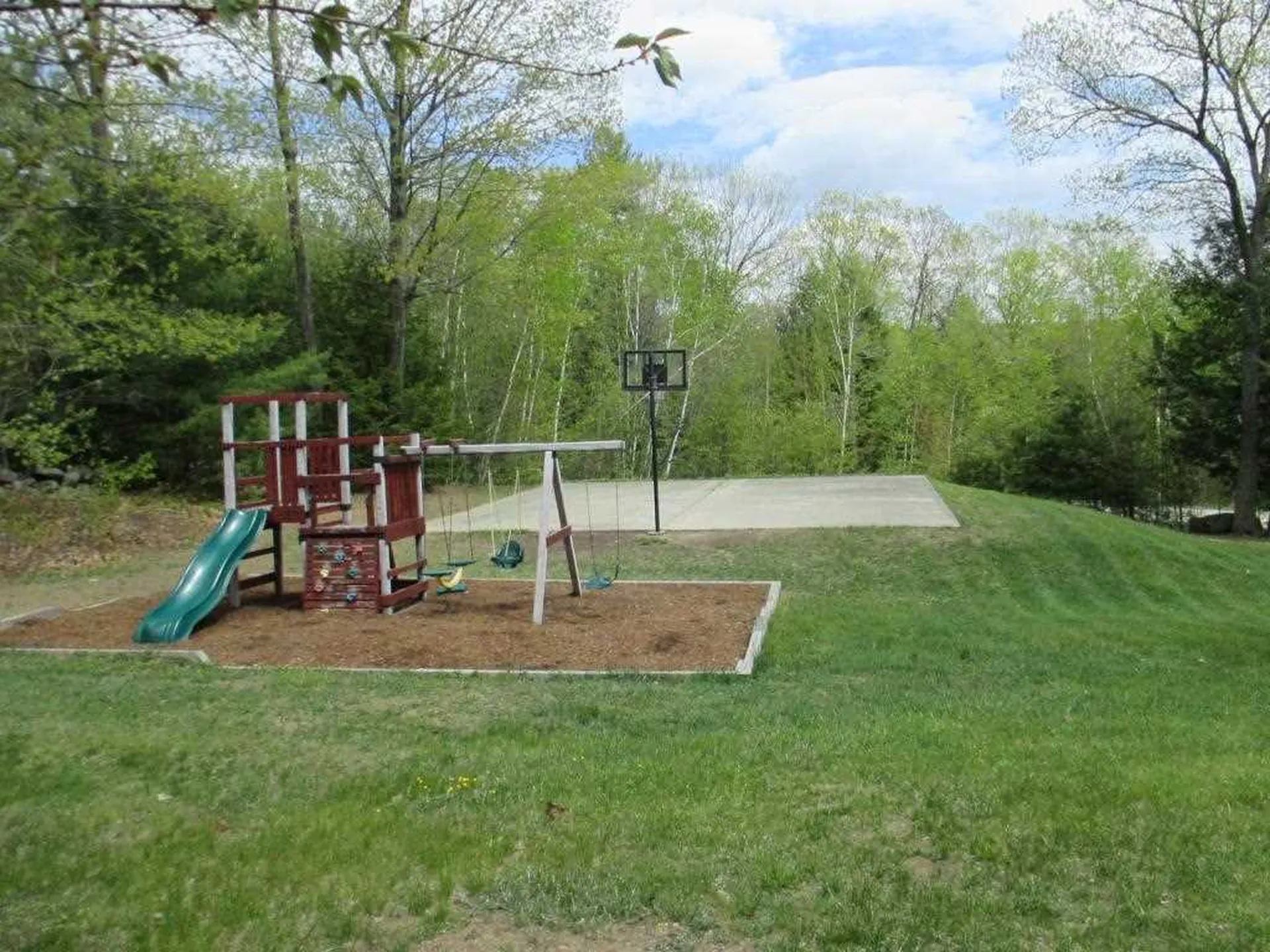 64 Meetinghouse Road Keene NH 03431