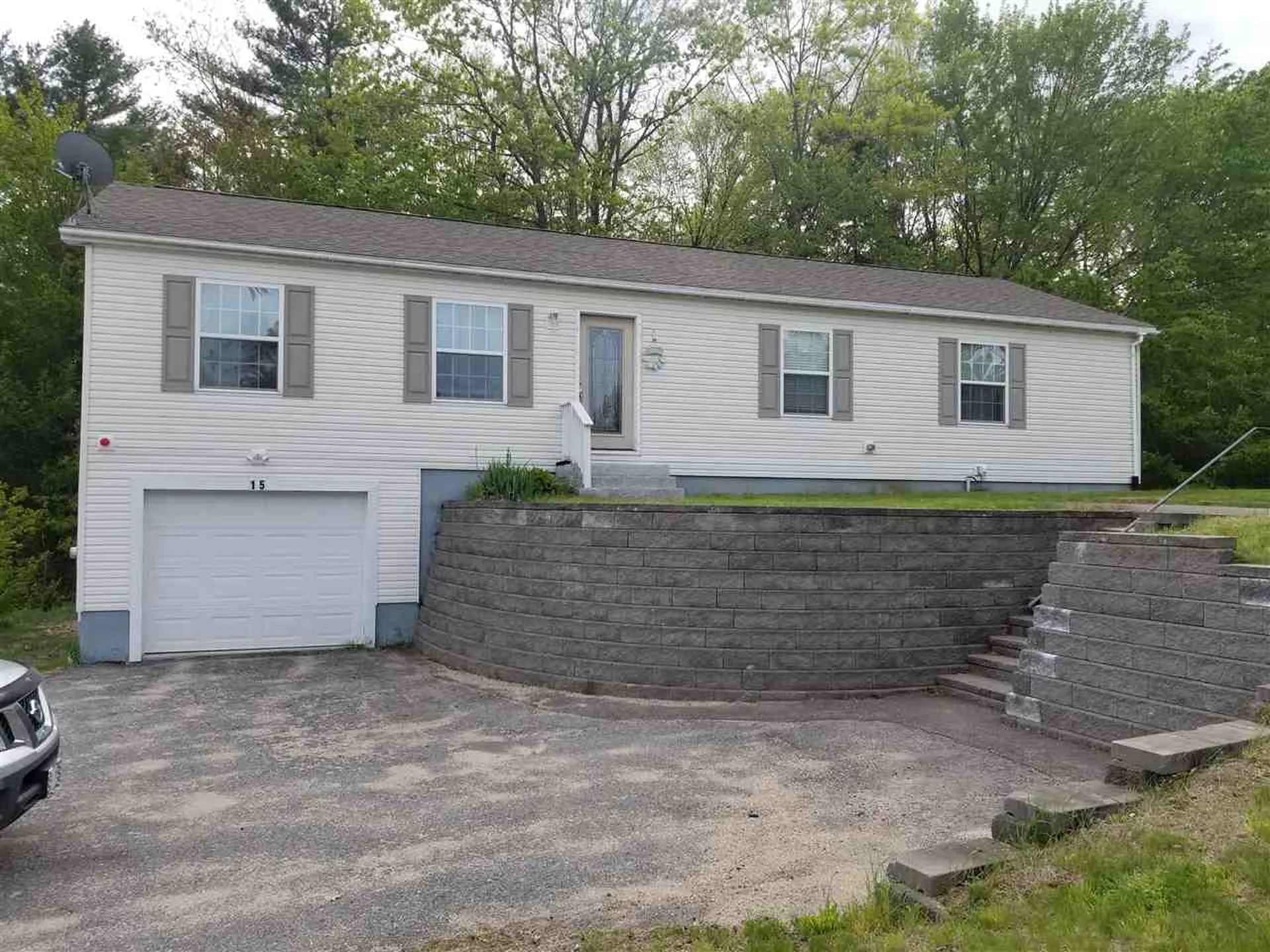 15 John Drive Laconia NH 03246