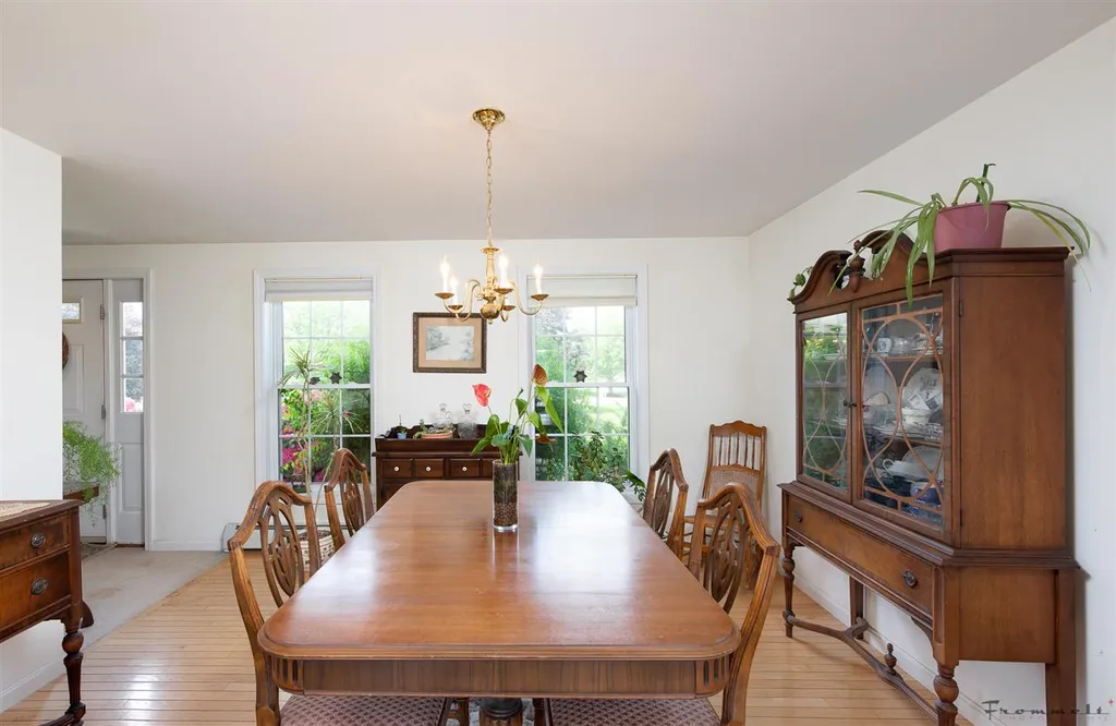 1 Strawberry Lane Stratham NH 03885