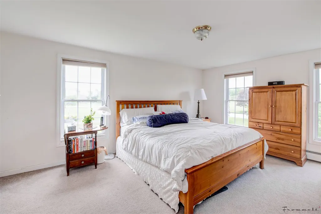 1 Strawberry Lane Stratham NH 03885