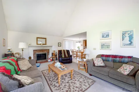 1 Strawberry Lane Stratham NH 03885