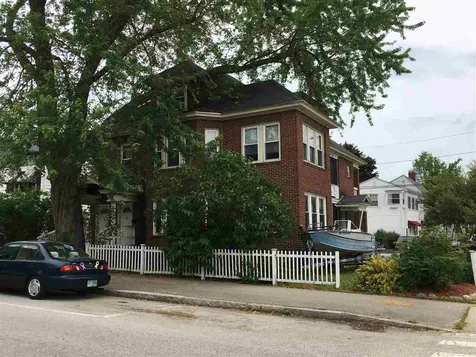 677 Pine Street Manchester NH 03104