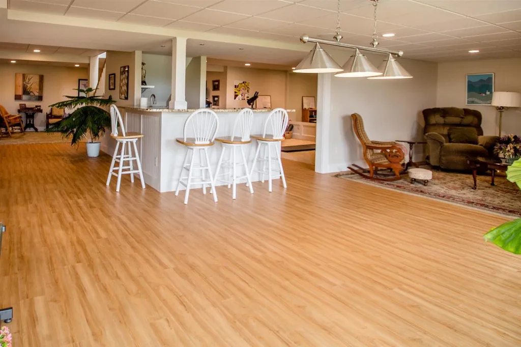 1283 Cheesefactory Road Shelburne VT 05482
