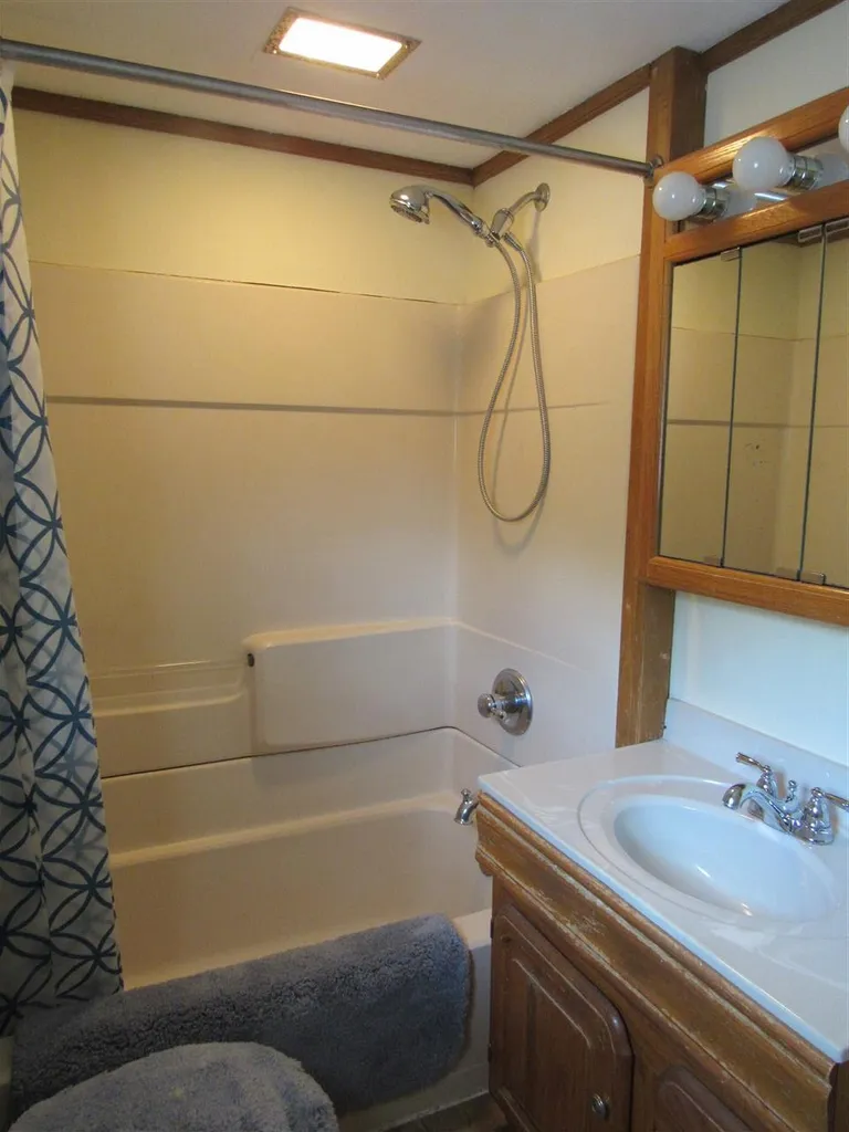 36 Washington Street Gorham NH 03581